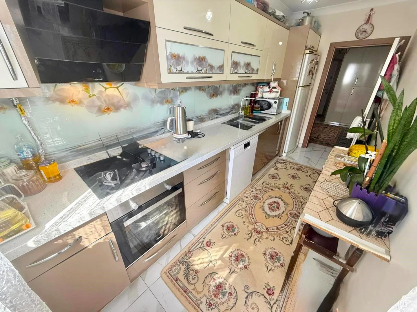 YÜKSEL'DEN ALTINKUM'DA AYRI MUTFAKLI YENİ BİNADA LUX 2+1 DAİRE