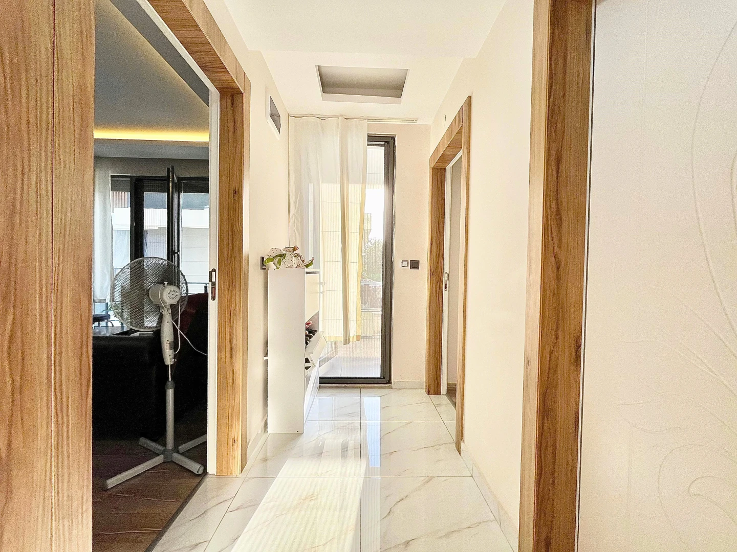 YETKİSİ SADECE YÜKSEL'DEN KAPALI OTOPARKLI D.GAZLI LUX 1+1 DAİRE